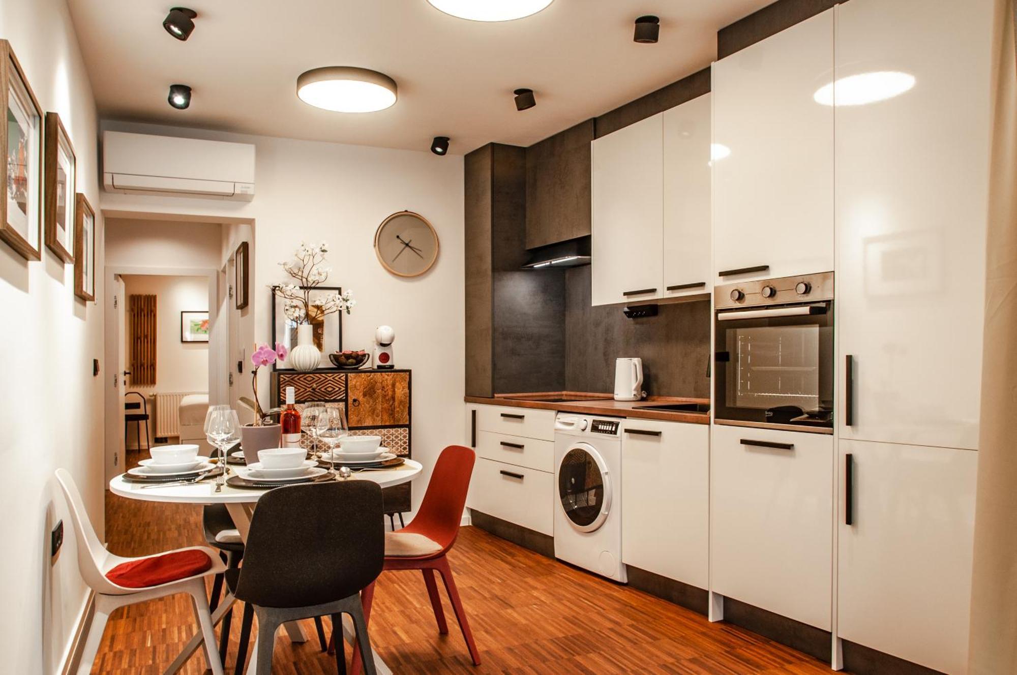 Six In The City Apartment, Ljubljana Eksteriør bilde